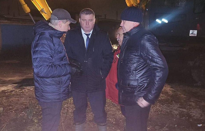 Илья Беспалов прибыл на место аварии системы теплоснабжения в Пролетарском районе Тулы