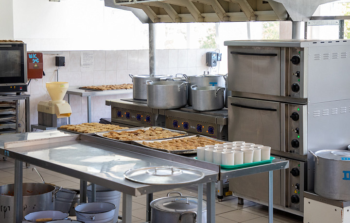 Тульский Роспотребнадзор изъял 777 кг подозрительных продуктов из школьных столовых