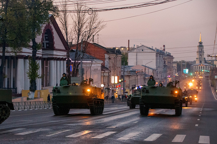 Фоторепортаж: в Туле прошла вторая репетиция Парада Победы