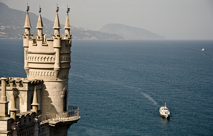 Минобороны России заявило о попытке Украины атаковать Крым 28 беспилотниками