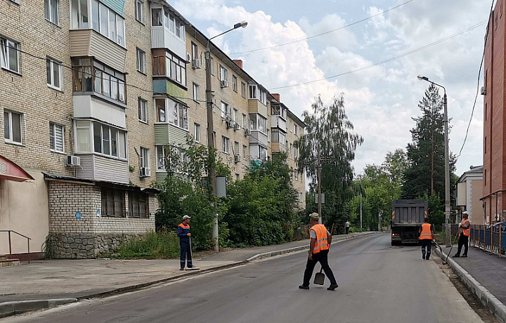 На улице Болотова в Туле завершается ремонт автомобильной дороги