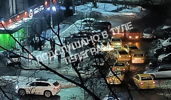 В Туле неадекватные пассажиры напали на водителя такси