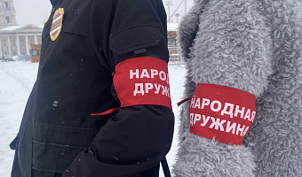 «Они же бежали на дежурство как на свидание, потом поженились»: как живут и чем занимаются дружинники в Туле?