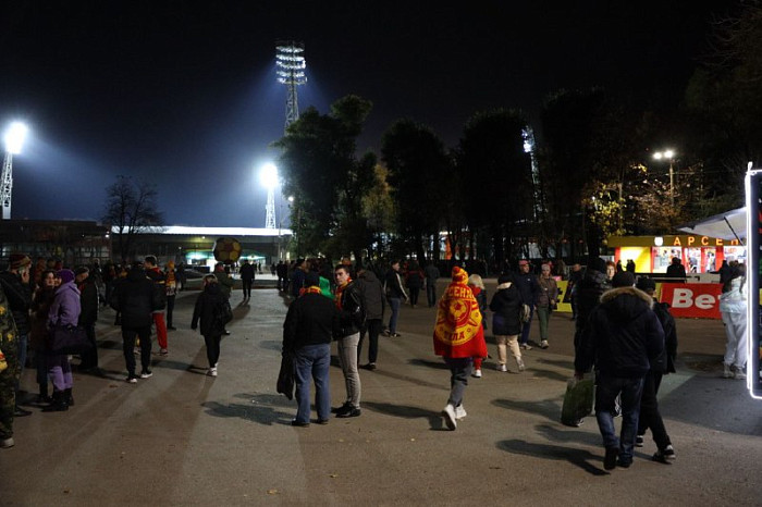 В Туле начался матч «Арсенала» и «Алании» – фото