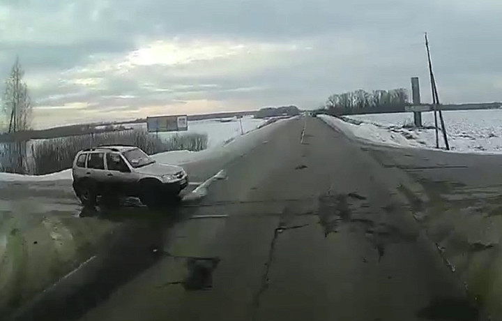 Момент смертельного ДТП в Тульской области, в котором погибла 35-летняя женщина, попал на видео