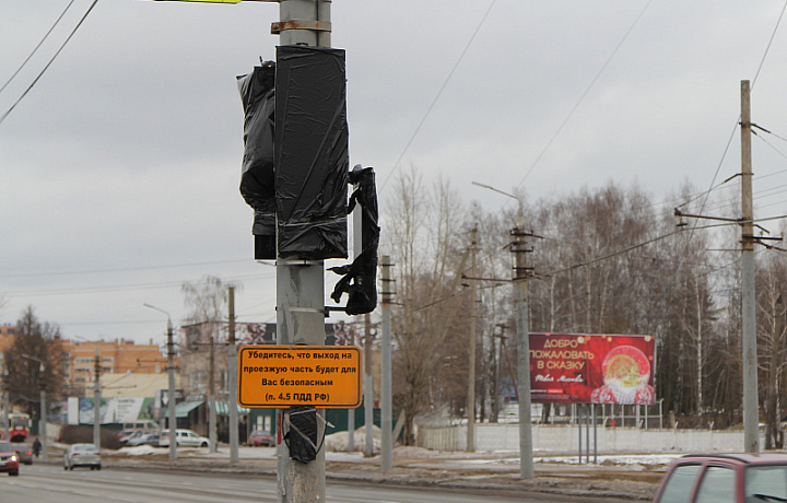 Светофор, появившийся на пешеходном переходе на Щекинском шоссе Тулы, заработает 4 февраля