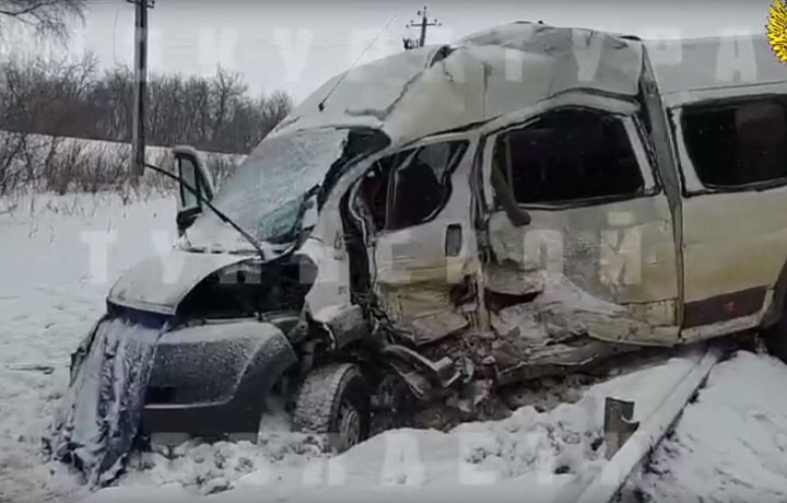 Опубликовано видео с места аварии в Ефремовском районе
