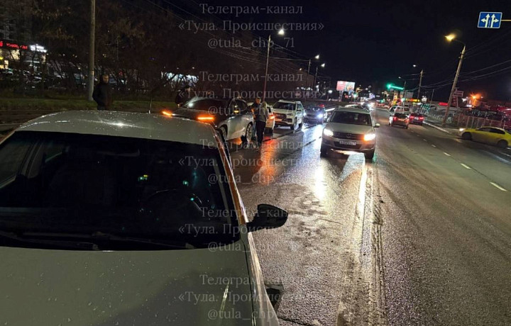 Очевидцы рассказали подробности вечернего ДТП на Павшинском мосту