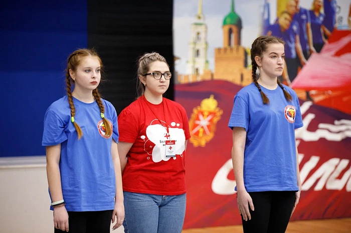 Туляки отработали навыки оказания первой помощи в рамках флешмоба «Дети спасают жизни»