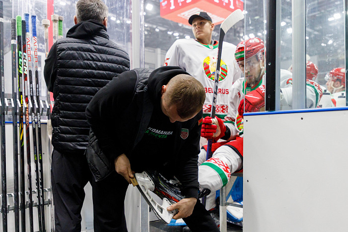 Фоторепортаж: как прошел матч между национальными сборными России и Беларуси