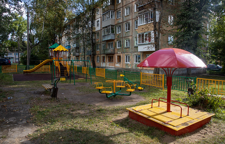 ﻿Миляев поручил оперативно решить вопросы с благоустройством дворов в Тульской области