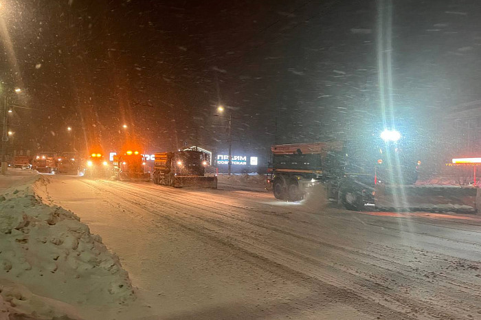 С ночи на улицах Тулы работают около 139 единиц коммунальной техники