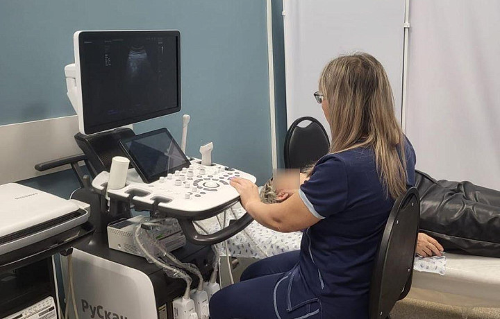 В поликлиники Новомосковска поступило четыре новых аппарата УЗИ