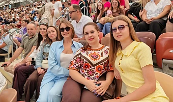 Тульские строители приняли участие в юбилейном праздновании Дня строителя на стадионе «Лужники»
