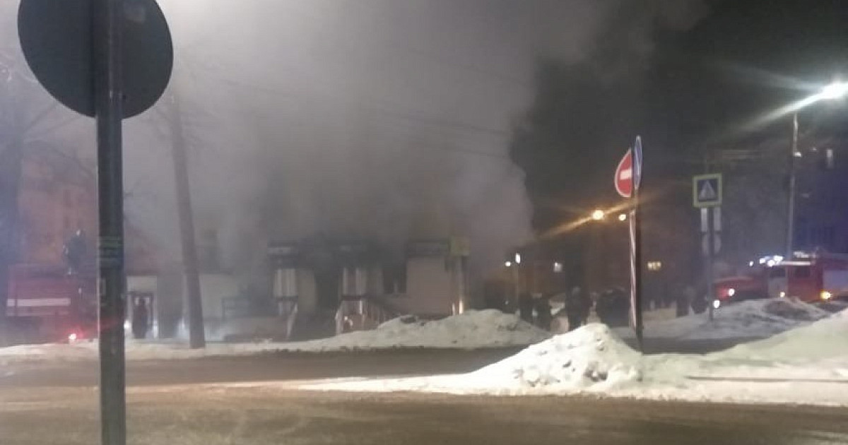 в туле сгорел магазин вишенка. в туле сгорел магазин вишенка. в туле сгорел магазин вишенка. пожар в кемерово в тц зимняя вишня. в туре в магазине пожар.