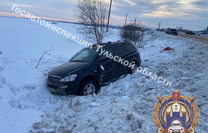 В Киреевском районе водитель на SsangYong съехал в кювет