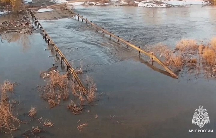 В Тульской области из-за подъема уровня воды в реках затопило семь мостов