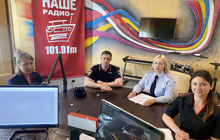 На тульском радио сотрудники ГАИ расскажут о безопасности дорожного движения