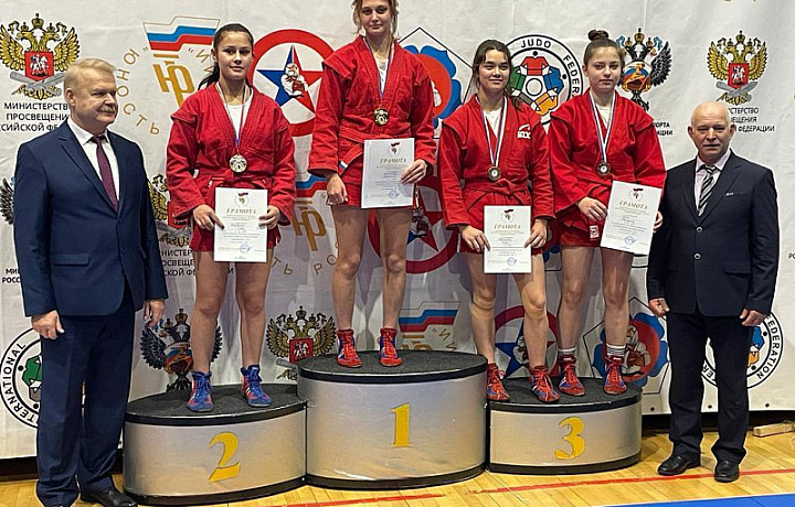 Самбистка из Тулы взяла «бронзу» на Всероссийских соревнованиях