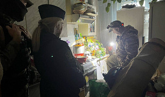 Жительница дома на улице Новомосковской в Туле оставила весь подъезд без отопления