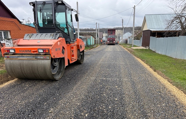 На четырёх улицах Ефремова заасфальтировали дороги