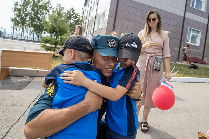 «Мы работаем не за госнаграды»: Сотрудники Тульского спасцентра рассказали о работе в Мариуполе
