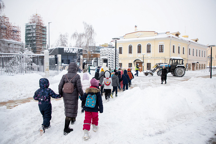 Тулу засыпало снегом: как в городе борются с последствиями стихии