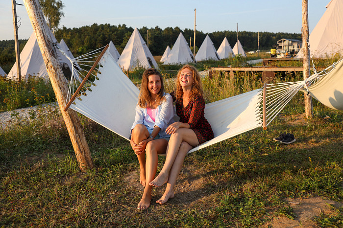 Фоторепортаж: как проходит MaxiCamp от радио Maximum и ГК Медиа Траст