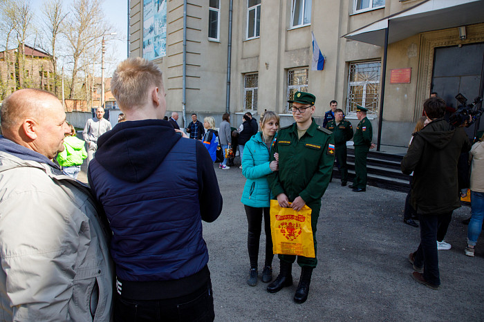 Первая группа тульских солдат-срочников отправилась к месту службы