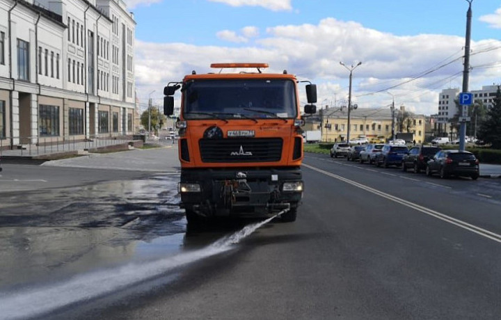 С улиц Тулы 28 августа вывезли 48 кубометров смета