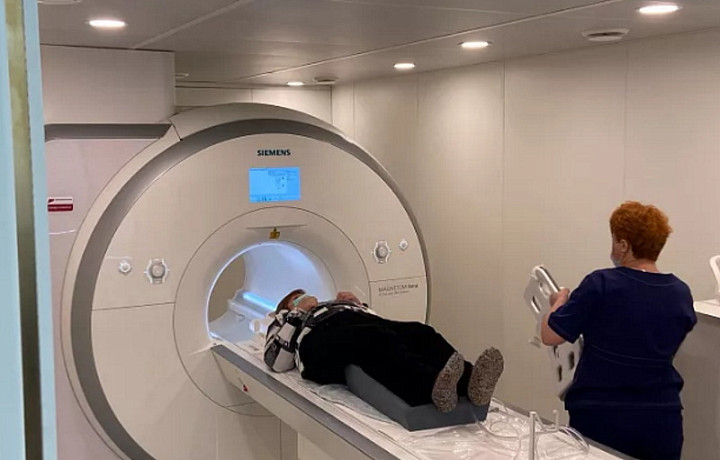 Новое медицинское оборудование поставят в 14 больниц Тулы и области