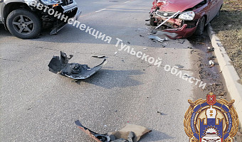 13-летняя девочка пострадала в столкновении машин на улице Рязанской в Туле