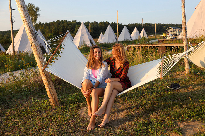 Фоторепортаж: как проходит MaxiCamp от радио Maximum и ГК Медиа Траст