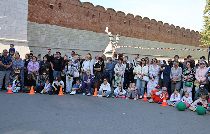 «Фестиваль уже давно стал туристическим брендом Тулы»: в День города проходит фестиваль «Театральный дворик»