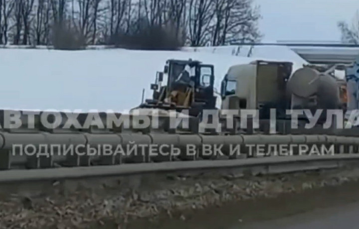 На трассе М-4 в Тульской области собралась пробка в сторону Москвы из-за массового ДТП