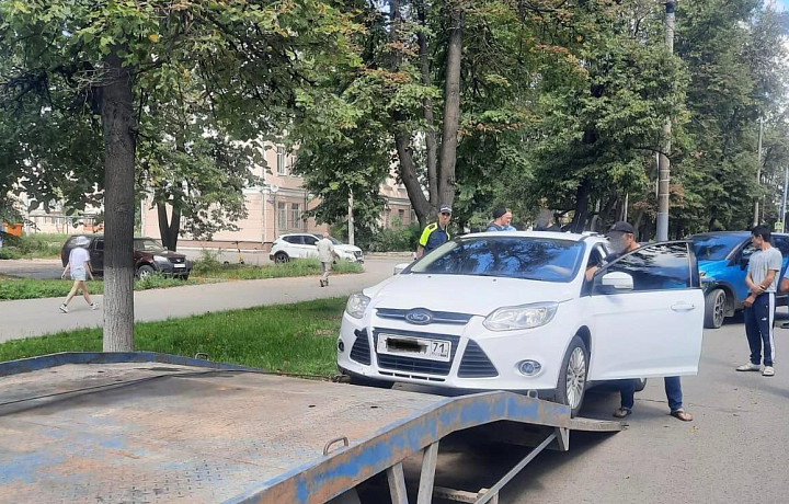 У туляка арестовали автомобиль из-за накопленных штрафов в размере 550 000 рублей