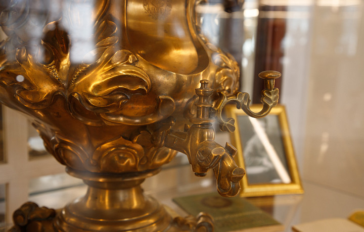 Меценат, орнитолог и юморист: что известно об Александре Баташеве – тульском самоварном фабриканте