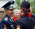 Тульские кадеты и студенты поздравили ветерана Великой Отечественной войны с наступающим Днем Победы