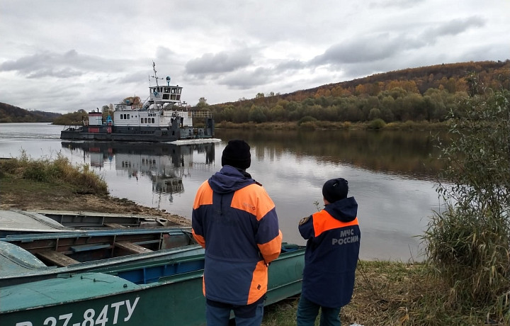 Инспекторы ГИМС провели патрулирование на реке Ока в Алексине