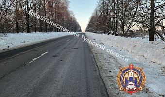 «Лада Гранта» врезалась в фуру и слетела в кювет на трассе М-2 в Заокском районе