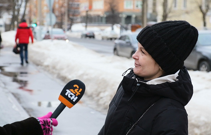 Цветы и арабского чистокровного коня – что тулячки хотят получить на 8 марта