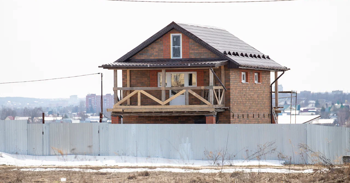 Земельные участки многодетным семьям бурашево тверь. Земельный участок. Молодая семья. Земельные участки многодетным. Участки для многодетных семей.