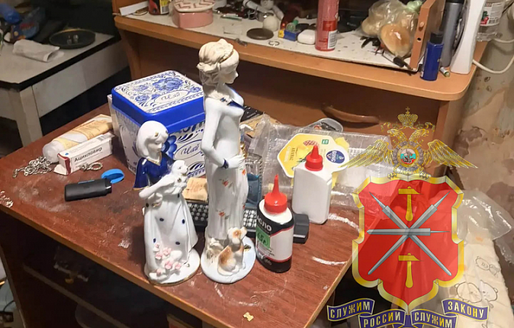 В Кимовске поймали мошенника, выманившего у знакомой статуэтки за 15 тысяч рублей