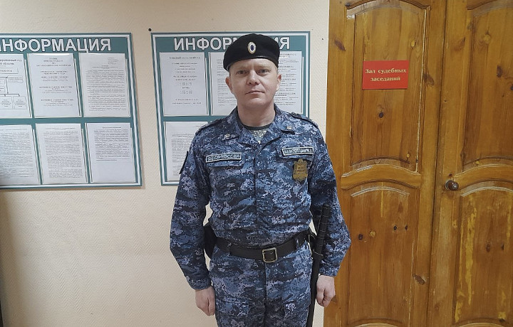 В Тульской области судебный пристав оказал помощь осужденному с эпилепсией