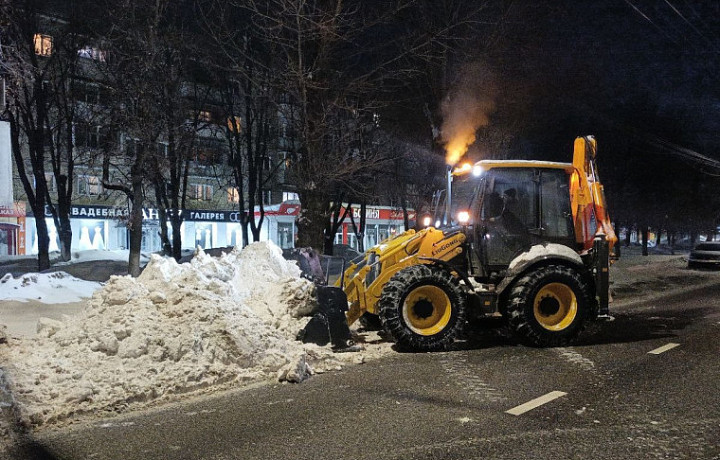 С улиц Тулы за сутки вывезли более 4 000 кубометров снега