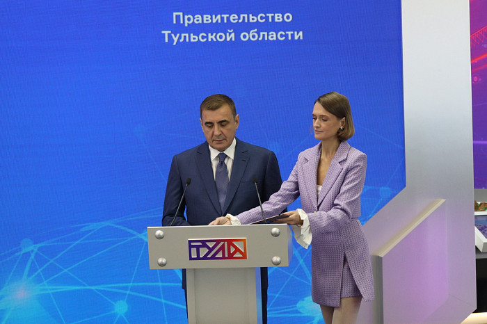 Почти 51,5 млрд рублей инвестиций и сотни новых рабочих мест. Каким был для Тульской области второй день ПМЭФ