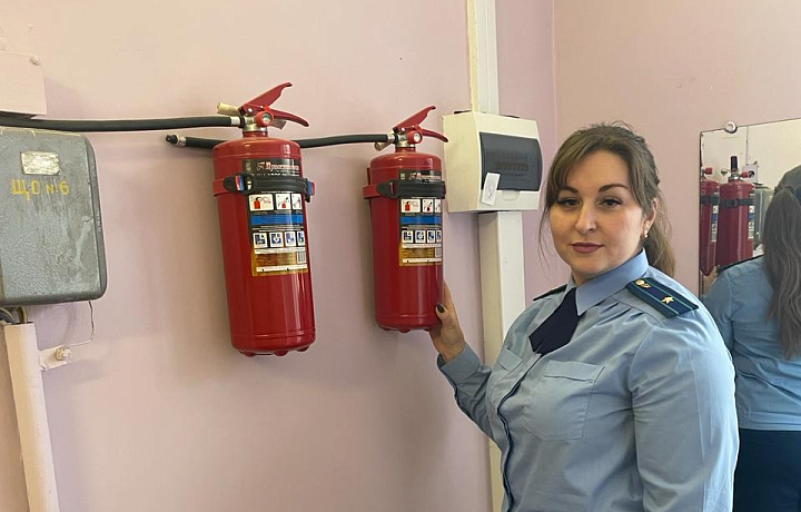 В тульском колледже имени Рогова нашли грязь и противопожарные нарушения