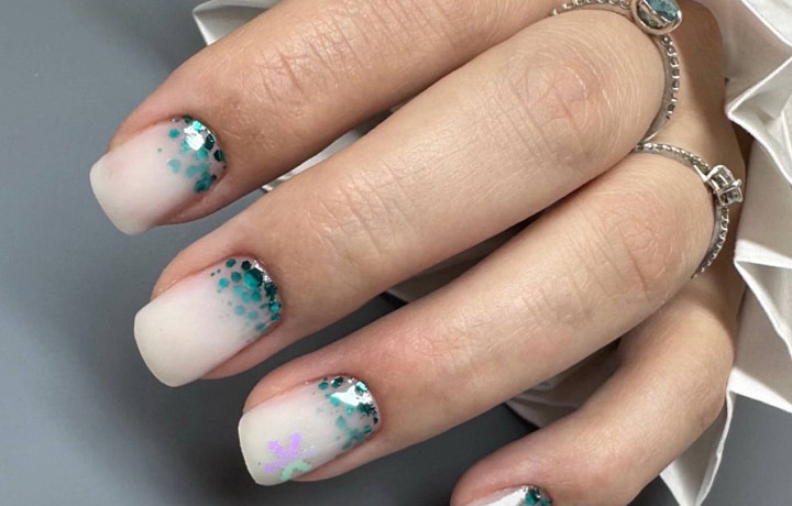 Ухоженность и минимализм: мастер маникюра назвала главные тренды 2026 года