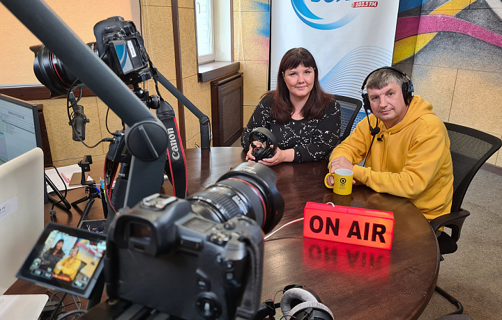 О деньгах, товарных знаках, карикатурах и Туле: дизайнер Виктор Сумароков в большом интервью ТСН24