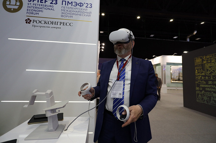 Почти 51,5 млрд рублей инвестиций и сотни новых рабочих мест. Каким был для Тульской области второй день ПМЭФ